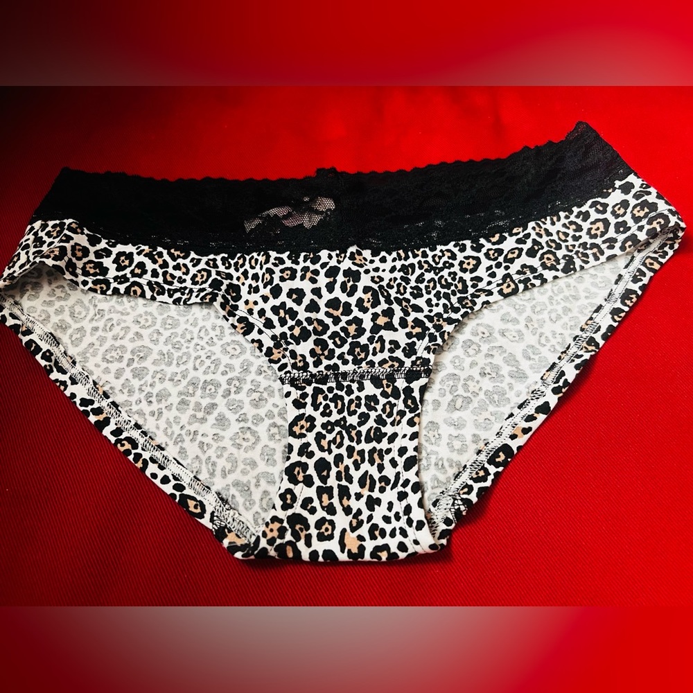 Victoria’s Secret panties. Size M. Brand New with Tags